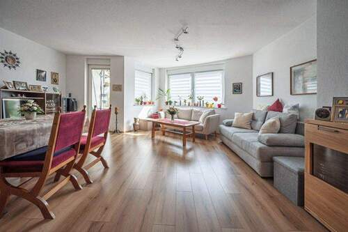 Wohnzimmer - 2 Zimmer Etagenwohnung zum Kaufen in Mainz-Kastel