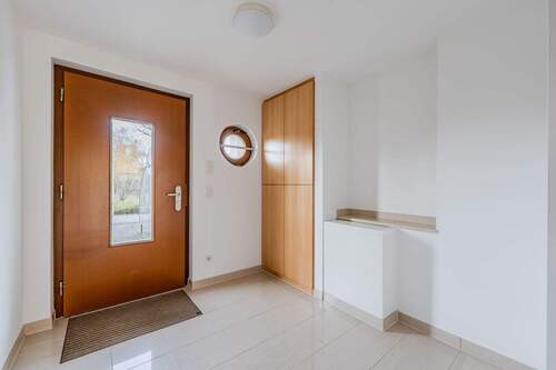 Entree - Reihenmittelhaus mit 196,70 m&sup2; in Berlin zum Kaufen