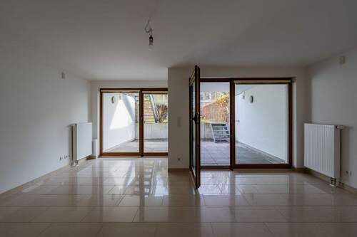 Erdgeschoss Terrasse und Garten - 