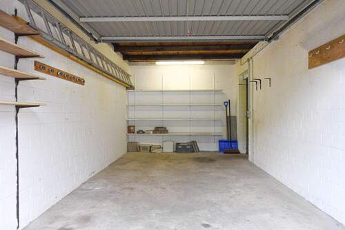 massive Garage - Innenansicht - 