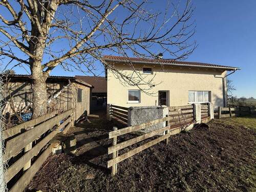 Außenansicht Südseite - Ihr Traum vom Landleben wird wahr!