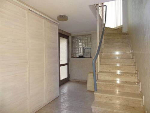 Hauseingang UG - 6 Zimmer Mehrfamilienhaus, Wohnhaus zum Kaufen in Pfinztal