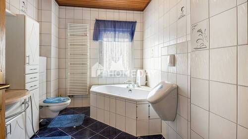 1. OG Badezimmer 1 - 