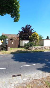 Einfahrt - Sanierungsobjekt in zentraler Lage von Bestensee - Preisreduziert