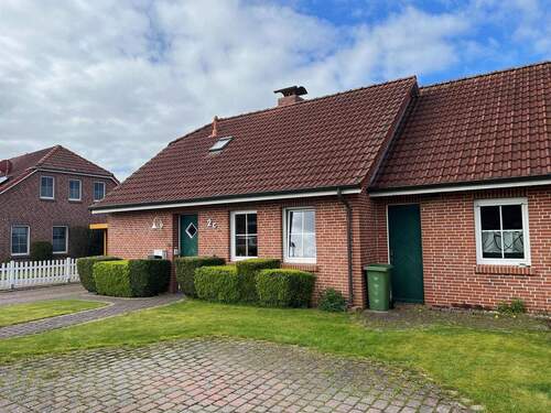 2 - 3 Zimmer Reihenendhaus in Hage