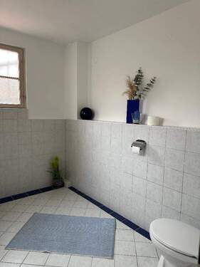 WC der Gewerbevermietung - Höchberg - Wohn.- und Geschäftshaus