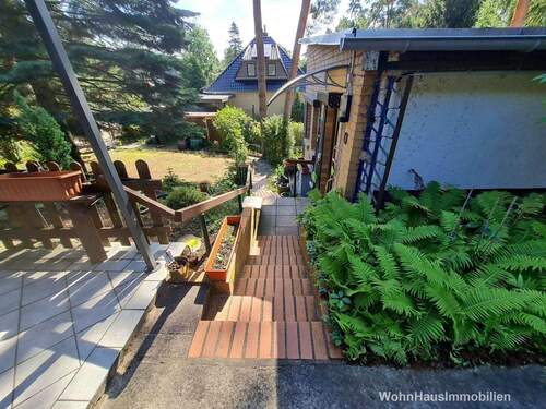 Treppen zum Gartensitzplatz - 