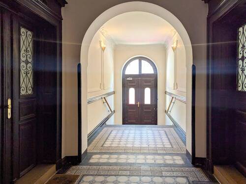 Vor der Wohnung - 