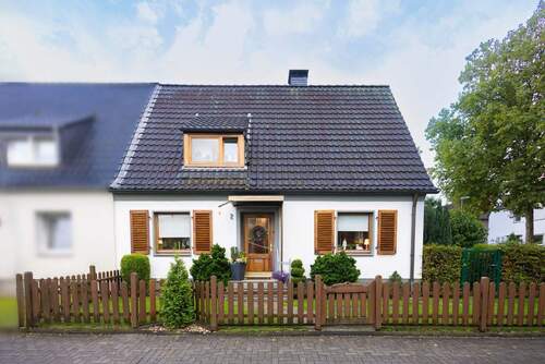 Vorderansicht - Einzigartiges Zuhause mit viel Platz, Stil und Herz - für alle, die das Besondere suchen