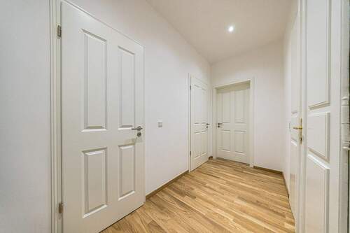 Flur - 1 Zimmer Etagenwohnung zum Kaufen in Leipzig