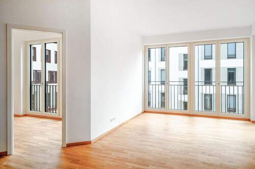 Weitere Ansicht Wohnbereich mit Blick in Zimmer 2 - 