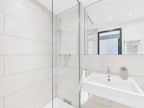 Badezimmer - Etagenwohnung mit 21,60 m² in Frankfurt am Main zur Miete