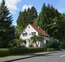 Schönes freistehendes Wohnhaus mit Garage und Terrasse auf großem Grundstück in Gerolstein