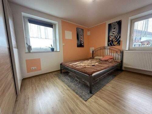 Schlafzimmer / Kinderzimmer - 