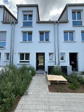 Muster - Straßenseite RMH - 