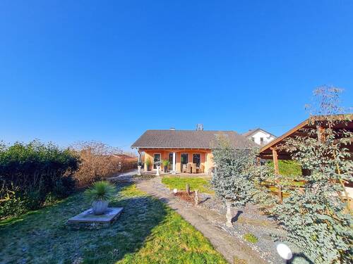 Rückansicht - 5 Zimmer Einfamilienhaus in Puderbach