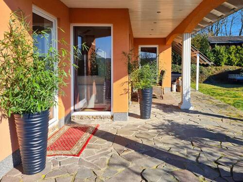 überdachte Terrasse - 