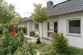 Hauseingang - 7 Zimmer Einfamilienhaus zum Kaufen in Bramsche