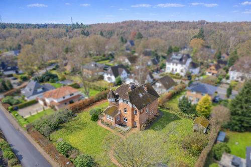 Objektbild - 8 Zimmer Mehrfamilienhaus, Wohnhaus zum Kaufen in Wentorf