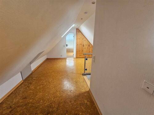 Einliegerwohnung Dach - 