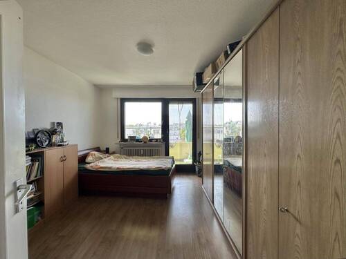 Kinder-/ Arbeitszimmer - 