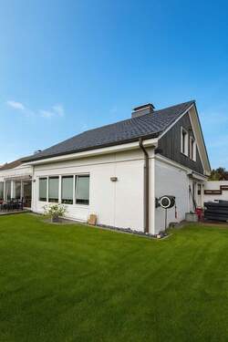 Rückseite - 7 Zimmer Einfamilienhaus in Elmshorn