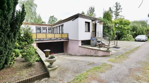 Gebäudeansicht - 6 Zimmer Bungalow zum Kaufen in Dresden