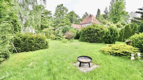 Gartenbereich (Pachtgrundstück) - 6 Zimmer Bungalow in Dresden
