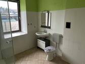 Bad mit Dusche EG - 