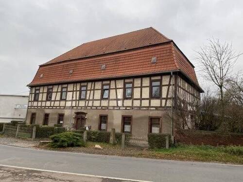 Außenansicht Straße - Mehrfamilienhaus, Wohnhaus in Bornstedt zum Kaufen