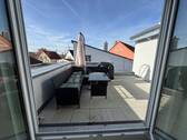 Blick zur Terrasse - 2 Zimmer Etagenwohnung zur Miete in Nürnberg