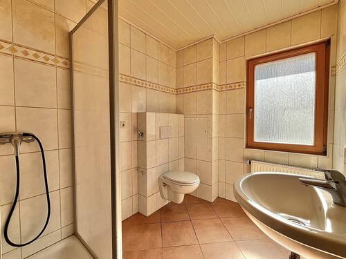 Bad - Etagenwohnung mit 62,00 m&sup2; in Schwandorf zur Miete