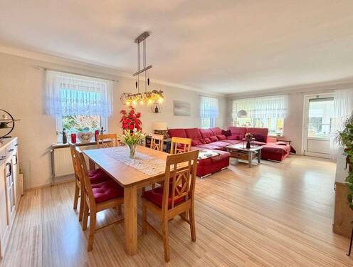 06 Essbereich.jpg - Mehrfamilienhaus, Wohnhaus mit 102,00 m&sup2; in Ahrensfelde zum Kaufen