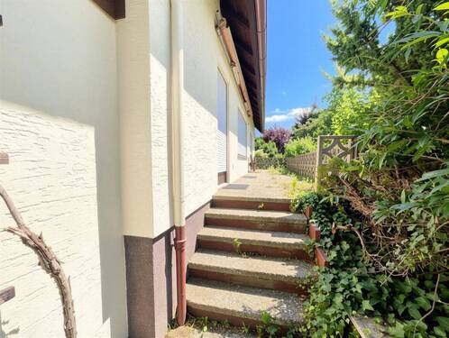 Außenansicht - (KI generiert) - 5 Zimmer Einfamilienhaus in Munningen