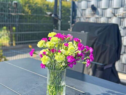 Blumen Deko - 7 Zimmer Einfamilienhaus in Hamburg / Marienthal