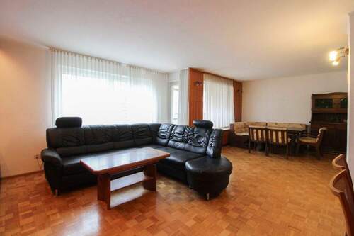 Wohn- und Essbereich - 3 Zimmer Etagenwohnung zum Kaufen in Stuttgart