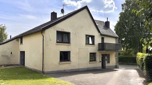 Frontansicht - Abrissobjekt mit großem Potenzial auf sonnigem Grundstück in beliebter und ruhiger Lage von Schmithof