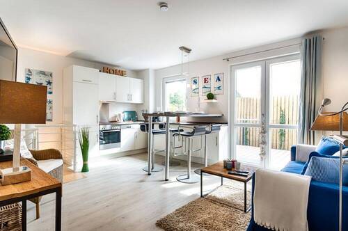 Wohnzimmer - Westerland: Liebevoll eingerichtete 3-Zi. Wohnung mit Süd-Terrasse