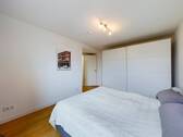 Schlafzimmer - 2 Zimmer Etagenwohnung zur Miete in Hamburg