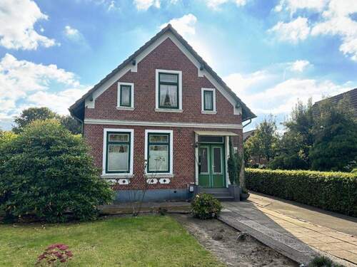 Außenansicht - Ein Haus mit Charakter und Raum für Ihre Visionen!