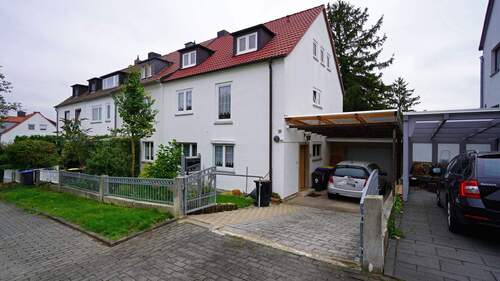 Nord-Westansicht - Erfurt-Süd - Burgenviertel - 1A Wohnlage, besser gehts nicht! Großzügiges Einfamilienhaus, Einliegerwohnung im Dachgeschoss!