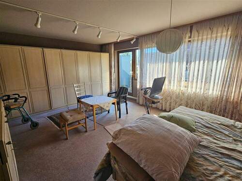 OG Zimmer mit Balkon - 