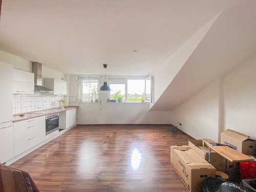 Wohn-/Ess-/ Küchenbereich - 2 Zimmer Etagenwohnung zur Miete in Düsseldorf