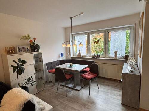Essbereich Wohnzimmer - 2 Zimmer Etagenwohnung in Kitzingen