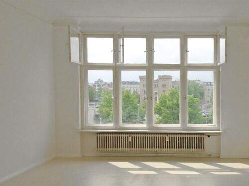 zimmer - 4 Zimmer Etagenwohnung zum Kaufen in Berlin