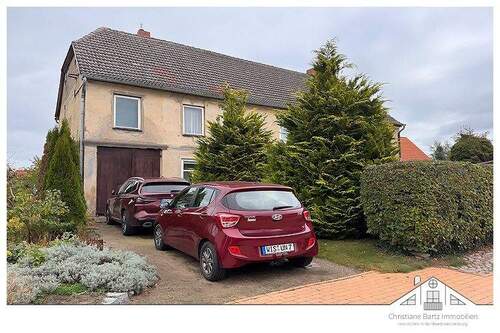 Zufahrt - 1 Zimmer Mehrfamilienhaus, Wohnhaus zum Kaufen in Neukloster