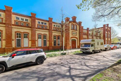 Hausansicht - Etagenwohnung mit 84,80 m&sup2; in Berlin zum Kaufen