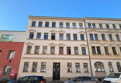 Hausansicht straßenseits - gut vermietete 2 Zimmer-Wohnung in Top-Lage von Leipzig