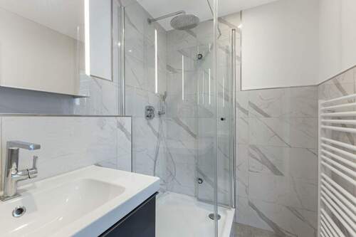 Badezimmer im 1. OG - 