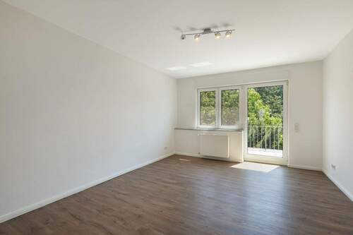 Kinderzimmer 1. OG mit Balkon - 